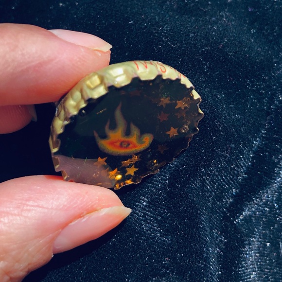 TOOL BOTTLE CAP PIN - Picture 2 of 7